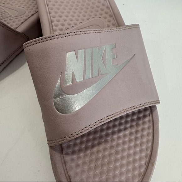 Nike size 11 Pink Slide Sandals - Picture 4 of 11